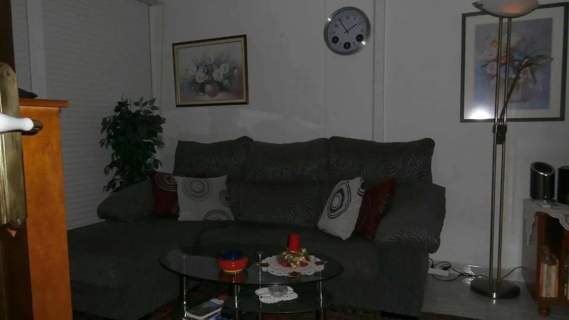 Ferienwohnung In Erster Strandlinie, Mit Balkon, Dachterrasse Und Gemeinschaftspool Torre Del Mar Spain